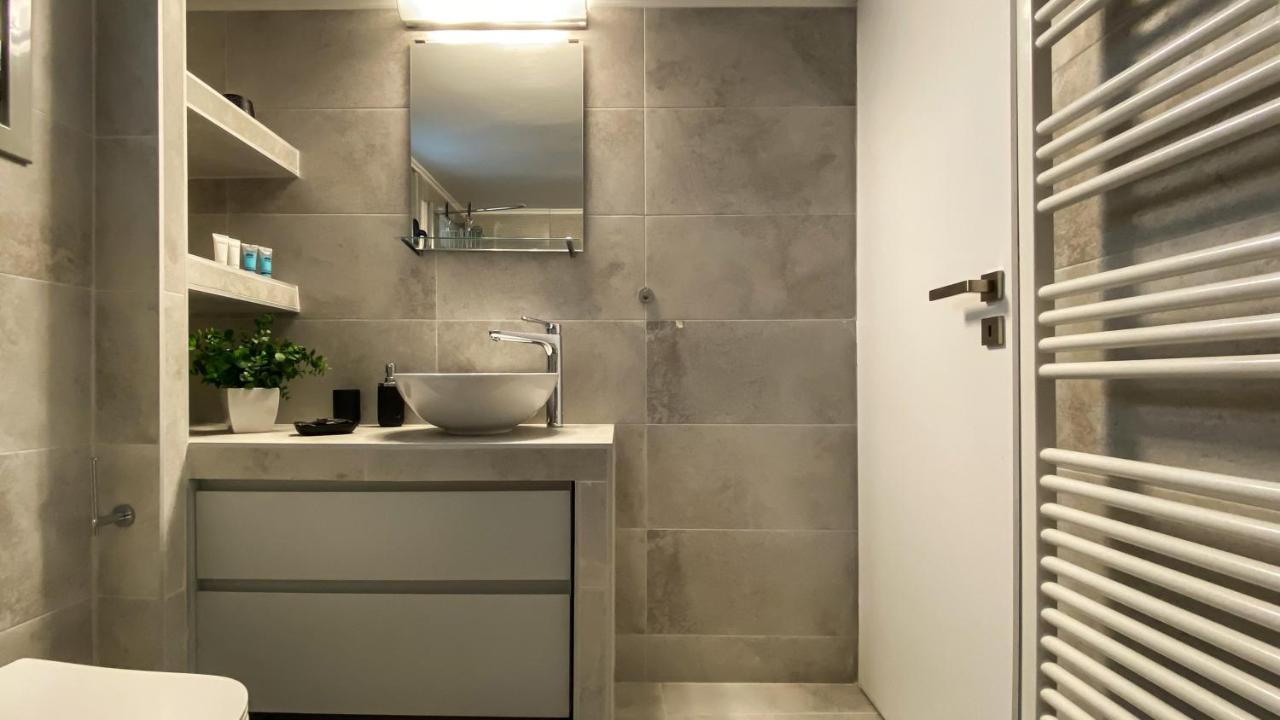 Acropolis Slow Living Apt Under The Parthenon Афіни Екстер'єр фото