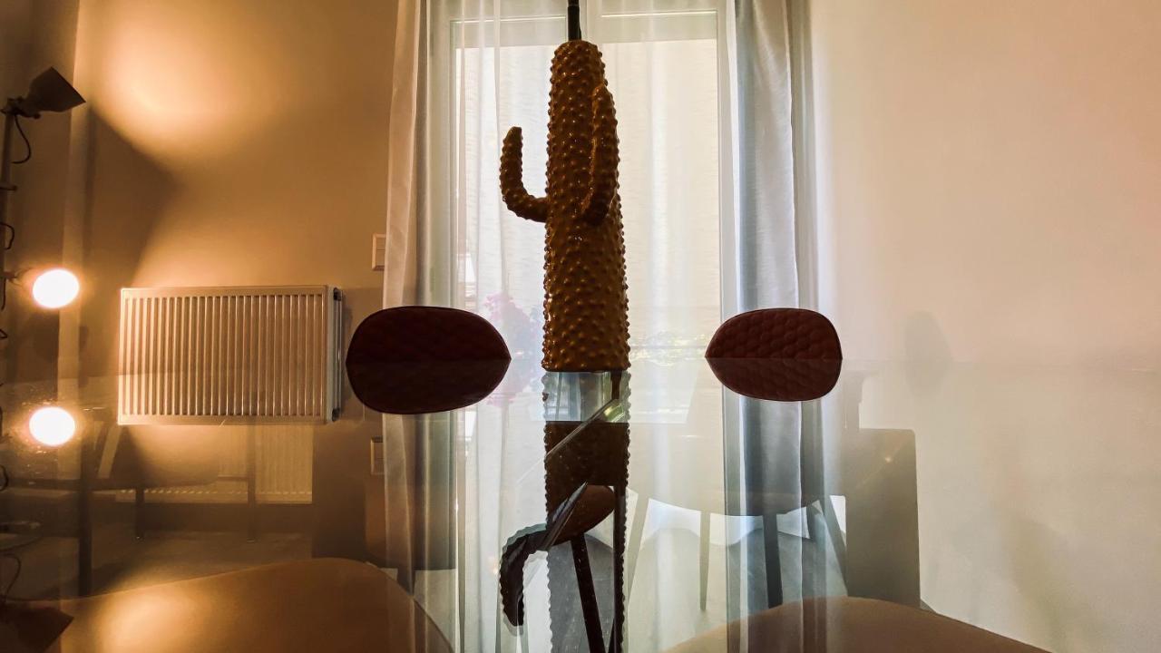 Acropolis Slow Living Apt Under The Parthenon Афіни Екстер'єр фото